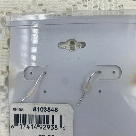 Periwinkle by Barlow Silver Tone Sea Turtle Dangle Earrings - Picture 3 of 3